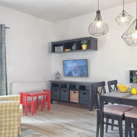 Lala I Bialy Mis Apartment *