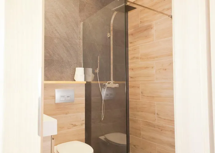 Lala I Bialy Mis דירה *